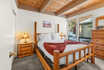 Guest Bedroom (First Floor) 1